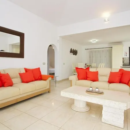 Casa Reina Playa Blanca
